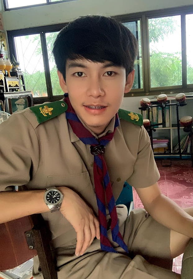 toey handsome teacher