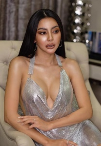 ซ้อพรีซ ไก่ยกครก-- ซ้อพรีซ ไก่ยกครก--