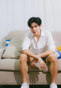 fourth-white โฟร์ท ณัฐวรรธน์ white