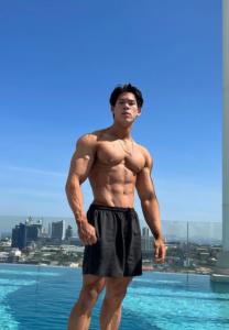 พล-ยิ่งพล-หล่อมาก