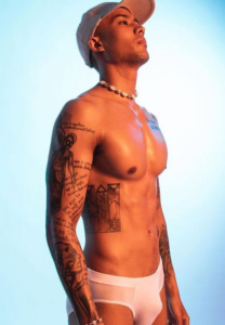 ณรัช วัฒนดำรงชาติ hat