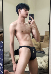 ปิงปอง วรวุฒิ black