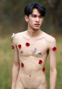 ปิงปอง วรวุฒิ body