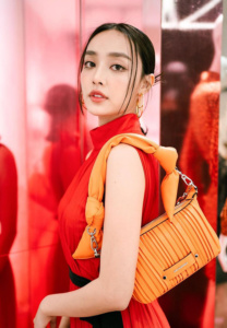 น้ำตาล-พิจักขณา-ถ่ายแบบ