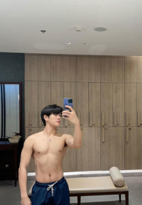 โต้ง-สุรวิชญ์ โต้ง-สุรวิชญ์