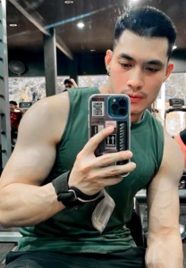 B-Ball-Lom-กล้ามเขียว B-Ball-Lom-กล้ามเขียว