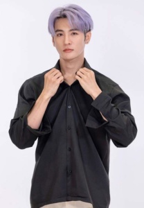 Champ-Chatthong-เชิ้ตดำ