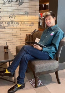 Ize-Naphat-คุยงาน