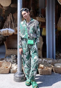 Ize-Naphat-เสื้อลาย