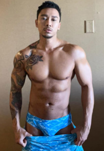 Yukarin-Thedvisan-กางเกงฟ้า