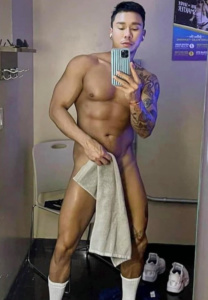 Yukarin-Thedvisan-โชว์หุ่น