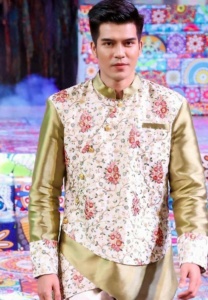 ต่อ-สุรศักดิ์-เท่