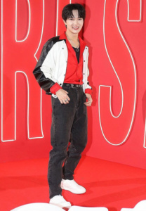 นุนิว-ชวรินทร์-ถ่ายแบบ