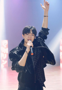 นุนิว-ชวรินทร์-นักร้อง