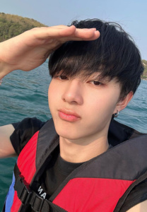 นุนิว-ชวรินทร์-เล่นกีฬา