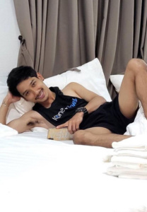มนัส-หมีเงิน-พักผ่อน