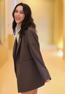 ลิลลี่-ภัณฑิลา-ยิ้ม ลิลลี่-ภัณฑิลา-ยิ้ม