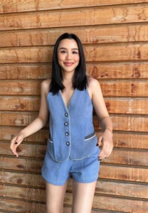 ลิลลี่-ภัณฑิลา ลิลลี่-ภัณฑิลา