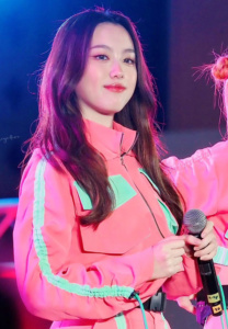 อ๊ะอาย-กรณิศ ร้องเพลง อ๊ะอาย-กรณิศ ร้องเพลง