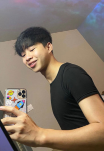 เก่ง-กวินพัฒน์-เสื้อยืดดำ