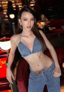 เทีย-ทวีพาณิชย์พันธุ์-ฮอต