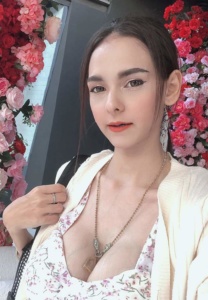 แป้ง-ผกากุล-หน้าเป๊ะ