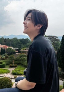 ลี-ฐานัฐพ์-ชาย