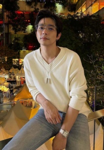 ลี-ฐานัฐพ์-สุดหล่อ