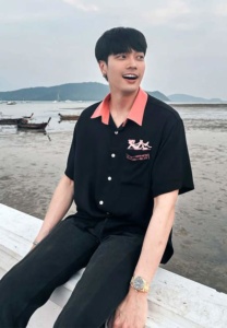 โอบ-นิธิ-ชิวชิว