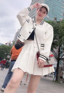 ไข่มุก-ใส่หมวก