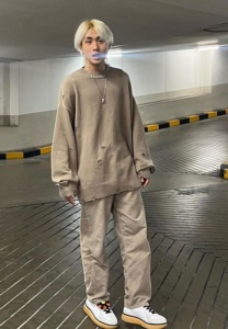 ไดร์ม่อน-ณรกร-เสื้อสีครีม