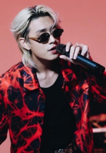 ไดร์ม่อน-ณรกร-ใส่แว่นดำ