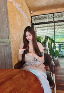 Eve-Kamon-cafe Eve-Kamon-cafe