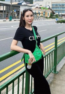 Metita-Ritseeboon-ชุดดำ