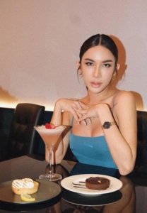 ครูแพรว-งาม