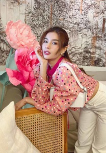 วิว-วรรณรท