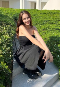 ใบหม่อน-กิตติยา-สดใส