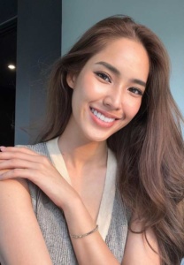 ใบหม่อน-กิตติยา-สวยฉ่ำ