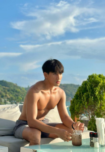 โมสต์-จิตรกร โมสต์-จิตรกร