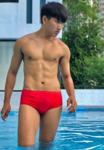 โมสต์-จิตรกร-สีแดง โมสต์-จิตรกร-สีแดง