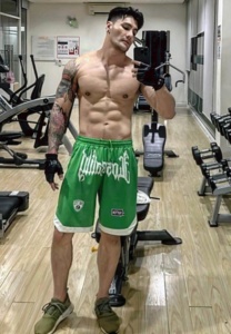 โอม-จิระพงษ์