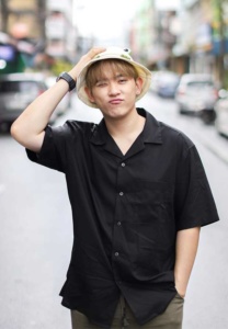 ซุง-ศตาวิน-เสื้อเชิ้ตดำ