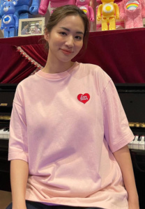 ต่าย-ชุติมา-เสื้อชมพู ต่าย-ชุติมา-เสื้อชมพู