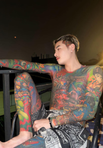 หวาน-เย็น-เน็ตไอดอลถอดเสื้อ