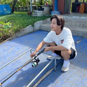 พี่จอง white