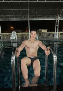 Arthur-swim