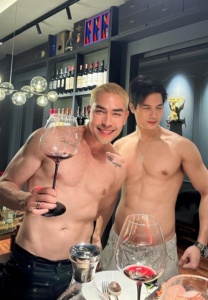 แดนนี่ เบล็สซิ่ง sexy