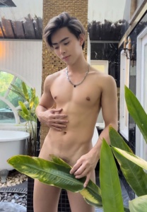 Surf Phanthakan nude