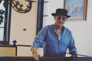 กัปตัน ภูธเนศ