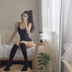 leeseeraa-black Leeseeraa